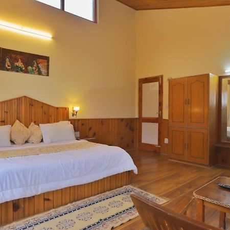 Grey Moustache 4Bhk Villa Manāli Exteriör bild