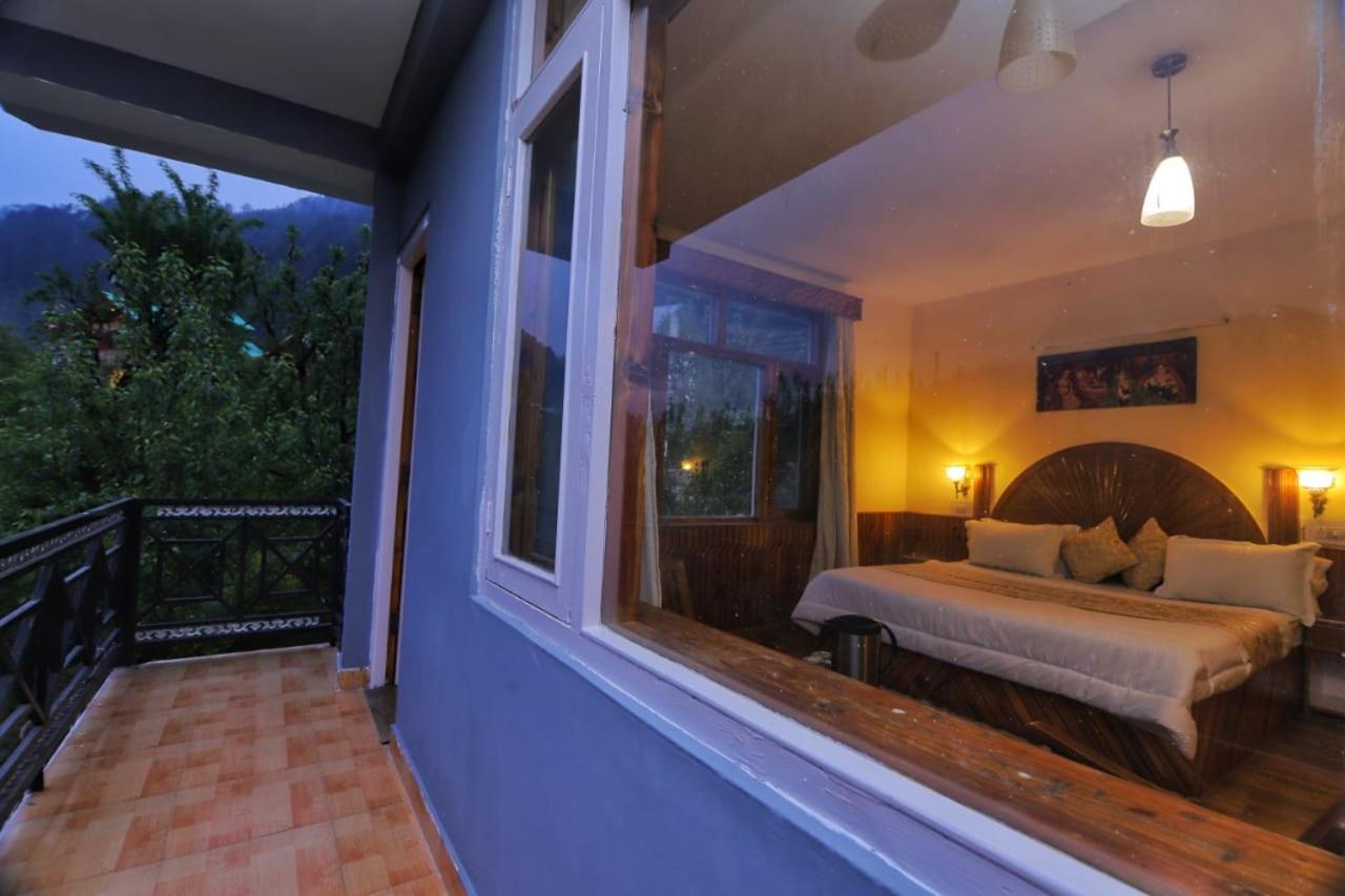 Grey Moustache 4Bhk Villa Manāli Exteriör bild