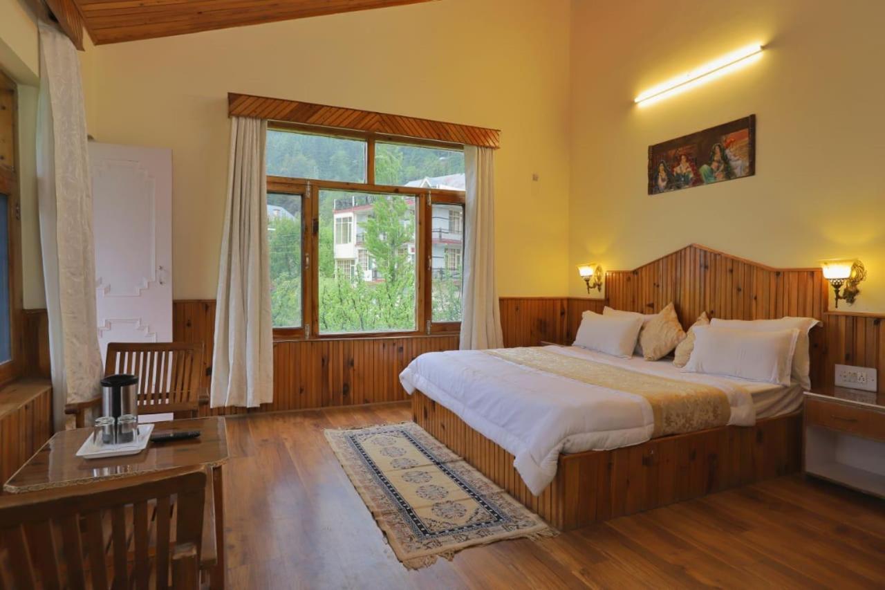 Grey Moustache 4Bhk Villa Manāli Exteriör bild